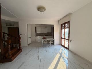 Attico in vendita a Carrara