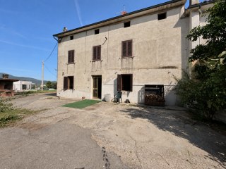 Porzione di casa in vendita a Santa Maria a Monte
