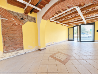 Locale comm.le/Fondo in vendita a Pescia