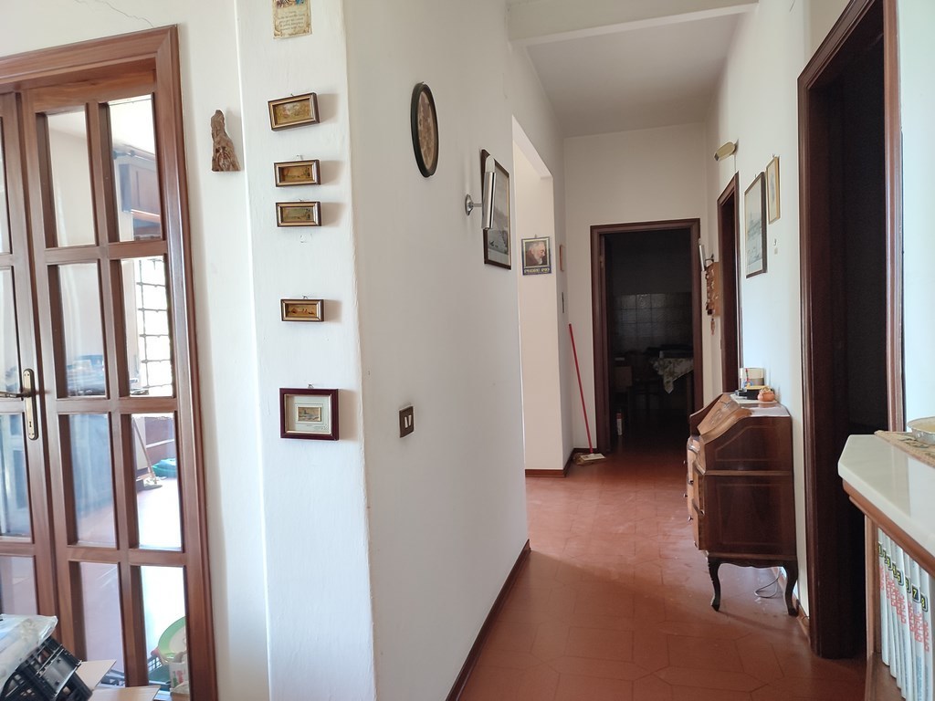 Porzione di casa in vendita a Sant'antonio, Carrara (MS)