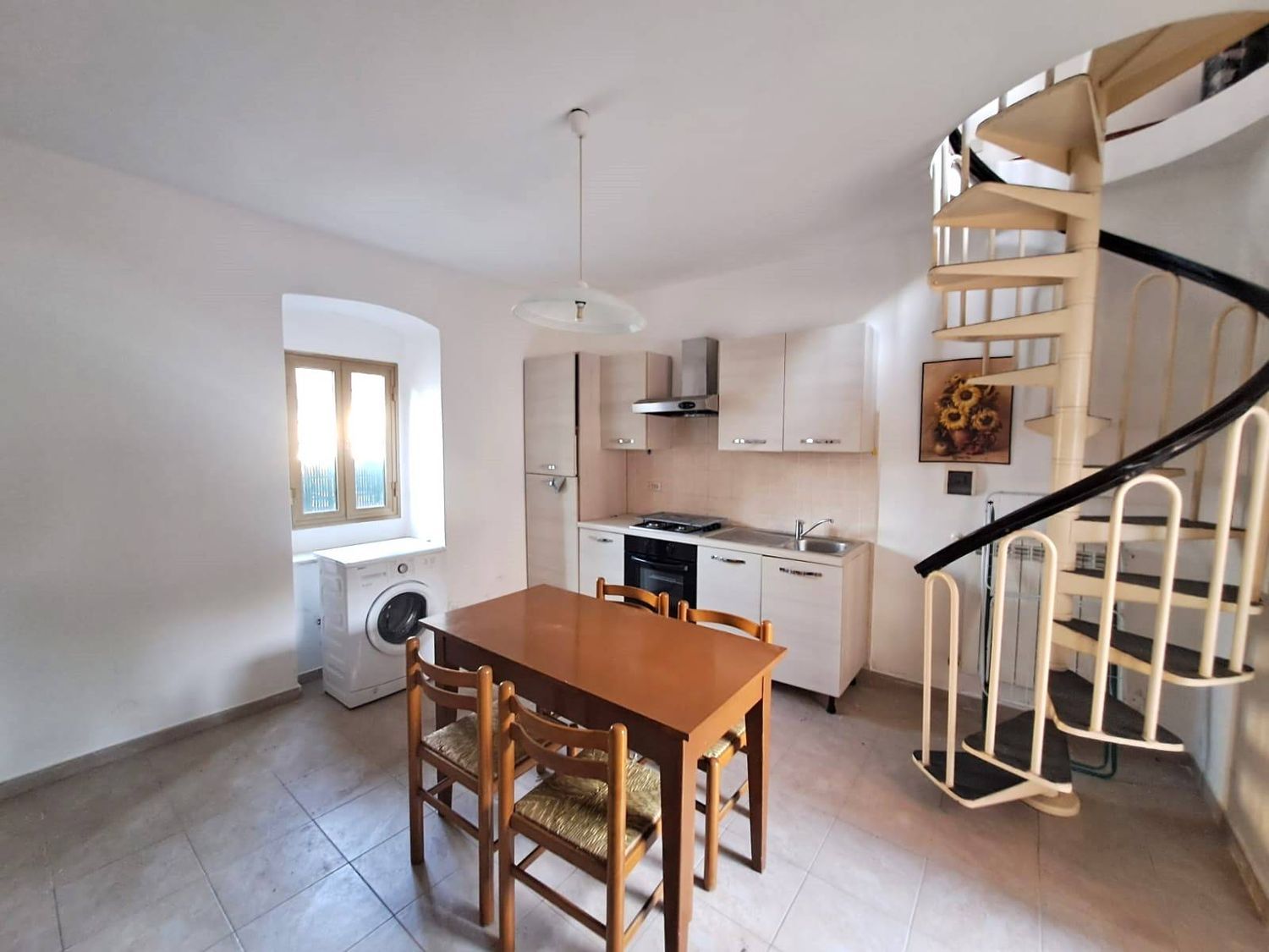 Appartamento in affitto a Carrara