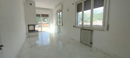 Attico in vendita a Carrara