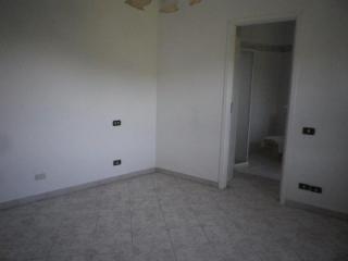 Appartamento in vendita a Sorgnano, Carrara (MS)