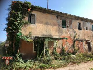 Rustico in vendita a Gello, San Giuliano Terme (PI)