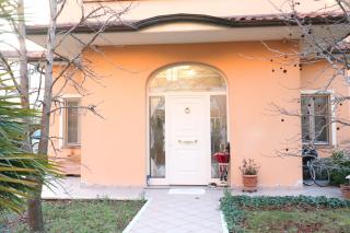 Casa indipendente in vendita a Oltrera, Pontedera (PI)