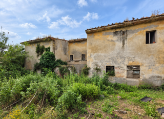 Casale a San Giuliano Terme