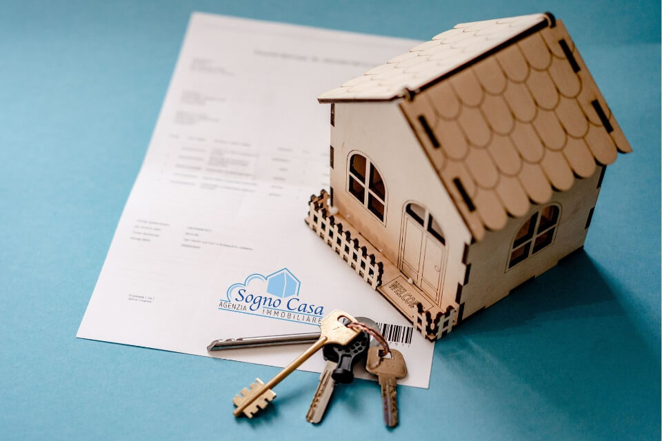 Perché vendere casa con l'agenzia immobiliare è più conveniente?