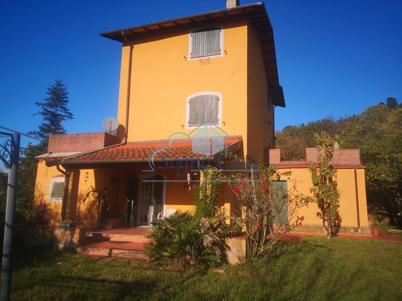 Villa singola in vendita a Castelnuovo Magra (SP)