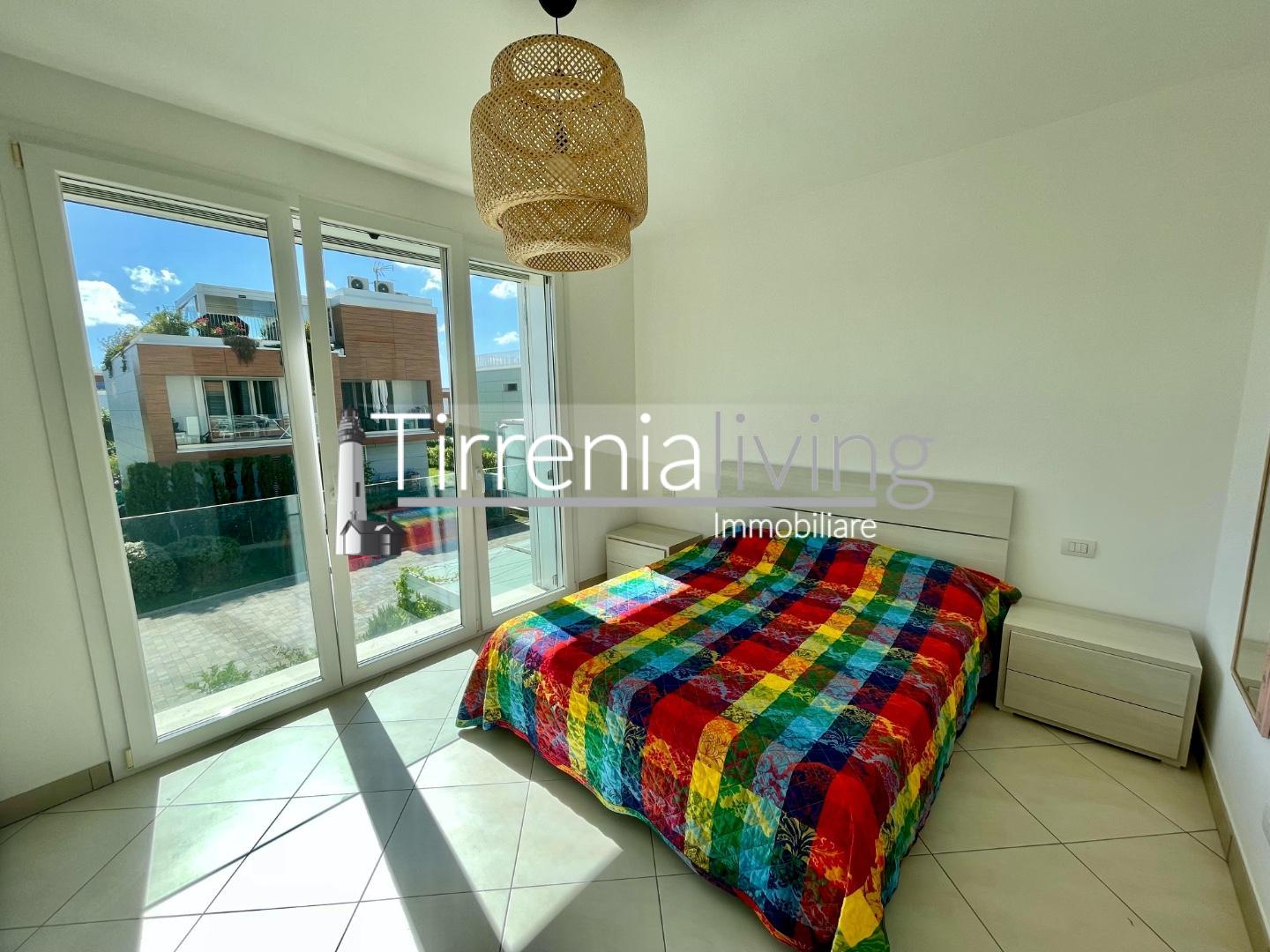 Apartment for holiday rentals, ref. A-534-e