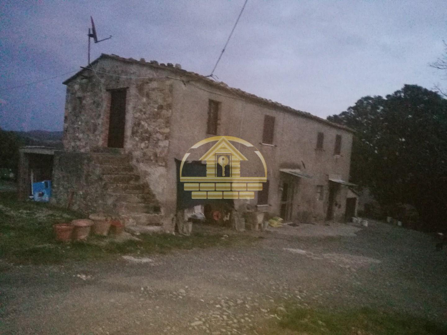 Rustico in vendita a Serrazzano, Pomarance (PI)