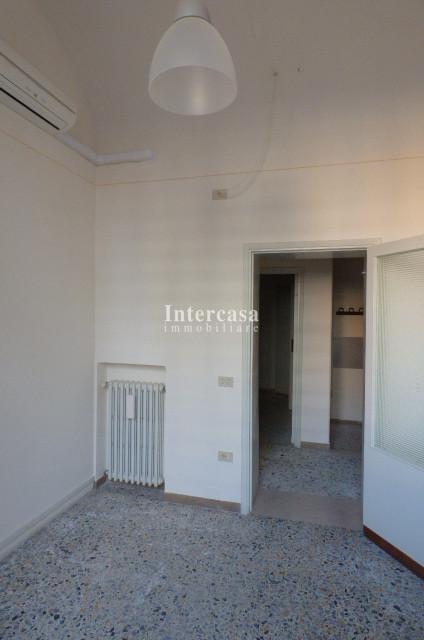 Office for commercial rentals in Pisa
