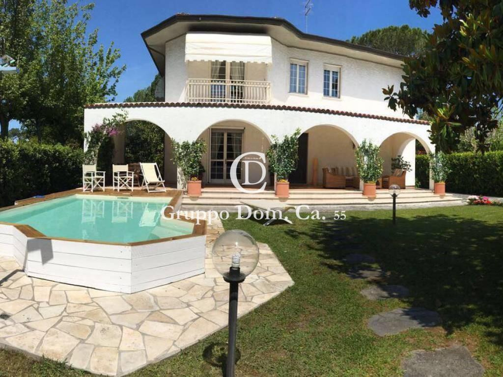 Villa a Forte dei Marmi (LU)