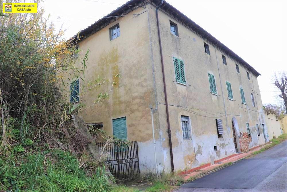 Stabile/Palazzo in vendita a Crespina Lorenzana (PI)