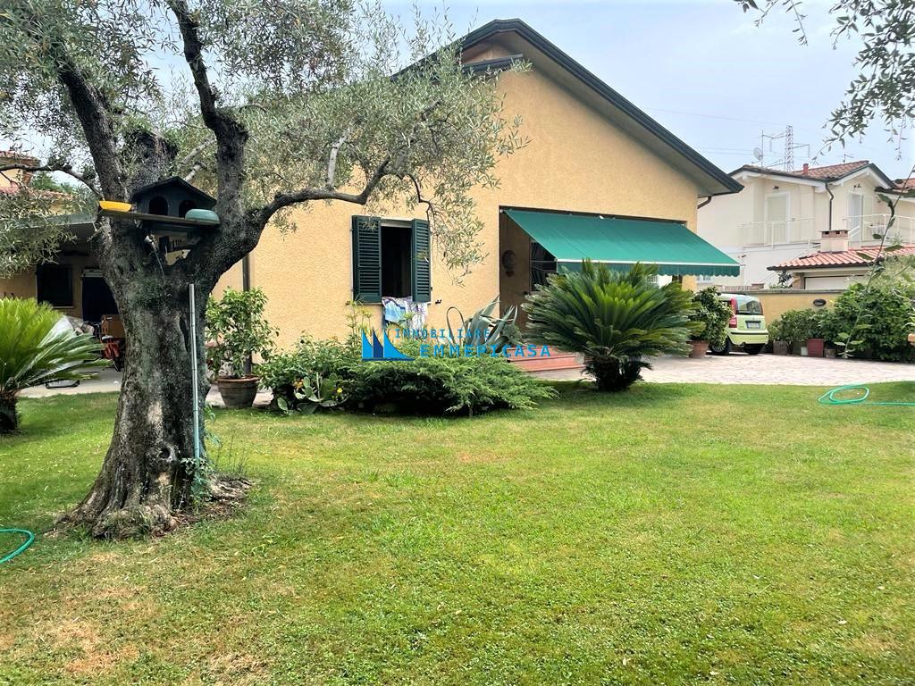 Casa singola in vendita a Montignoso (MS)