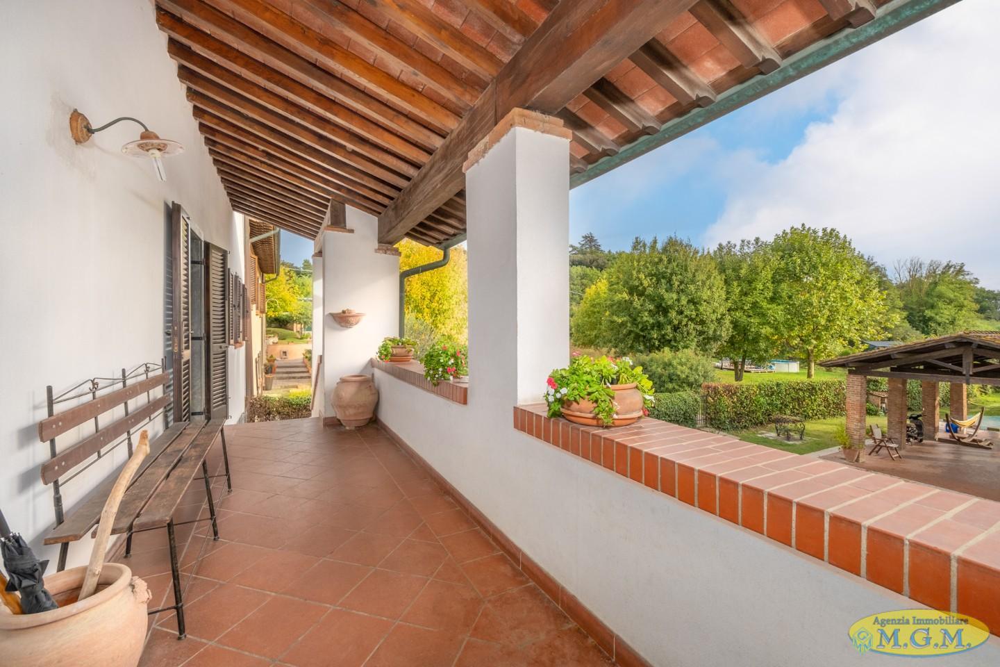 Mgmnet.it: Villa in vendita a Calcinaia
