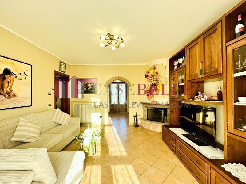 casa indipendente - Pietrasanta