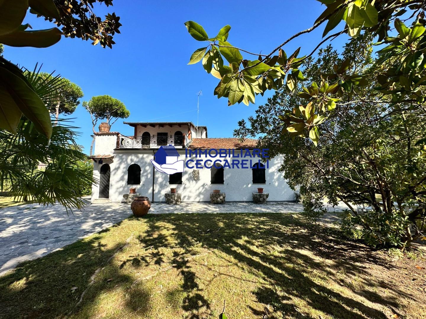 Villa in vendita a Ronchi - Massa