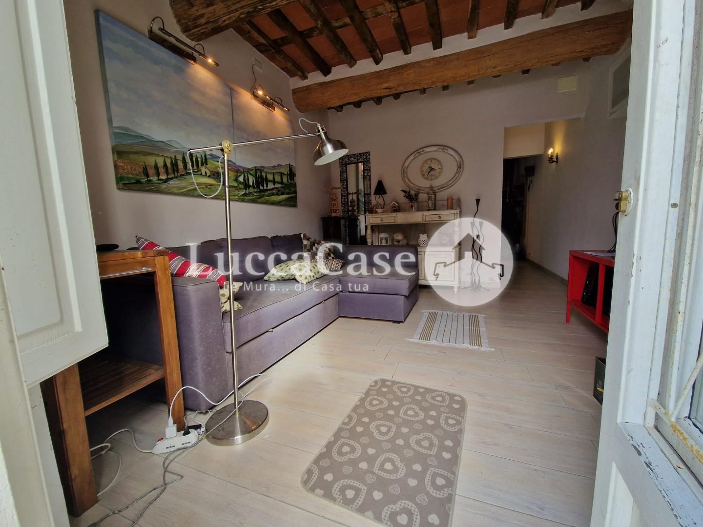 Townhouses for sale in Lucca