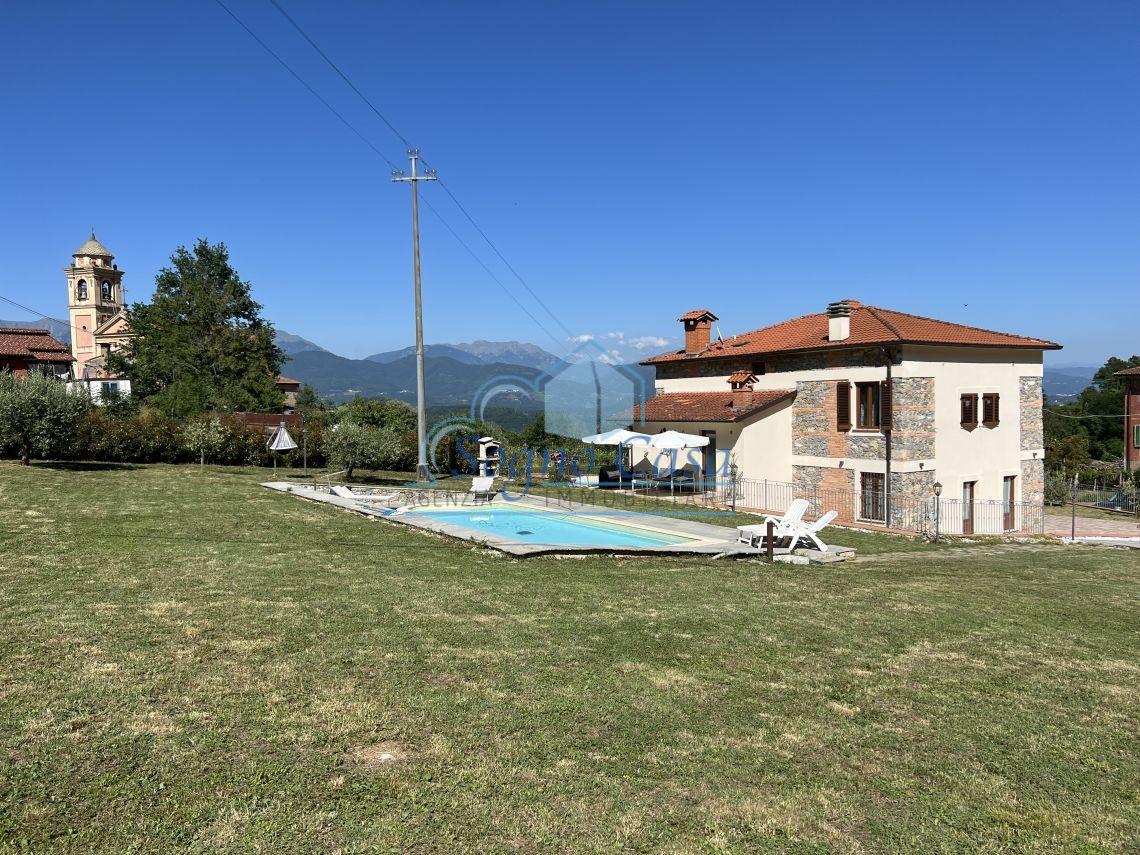 Villa in vendita a Careggia, Tresana (MS)