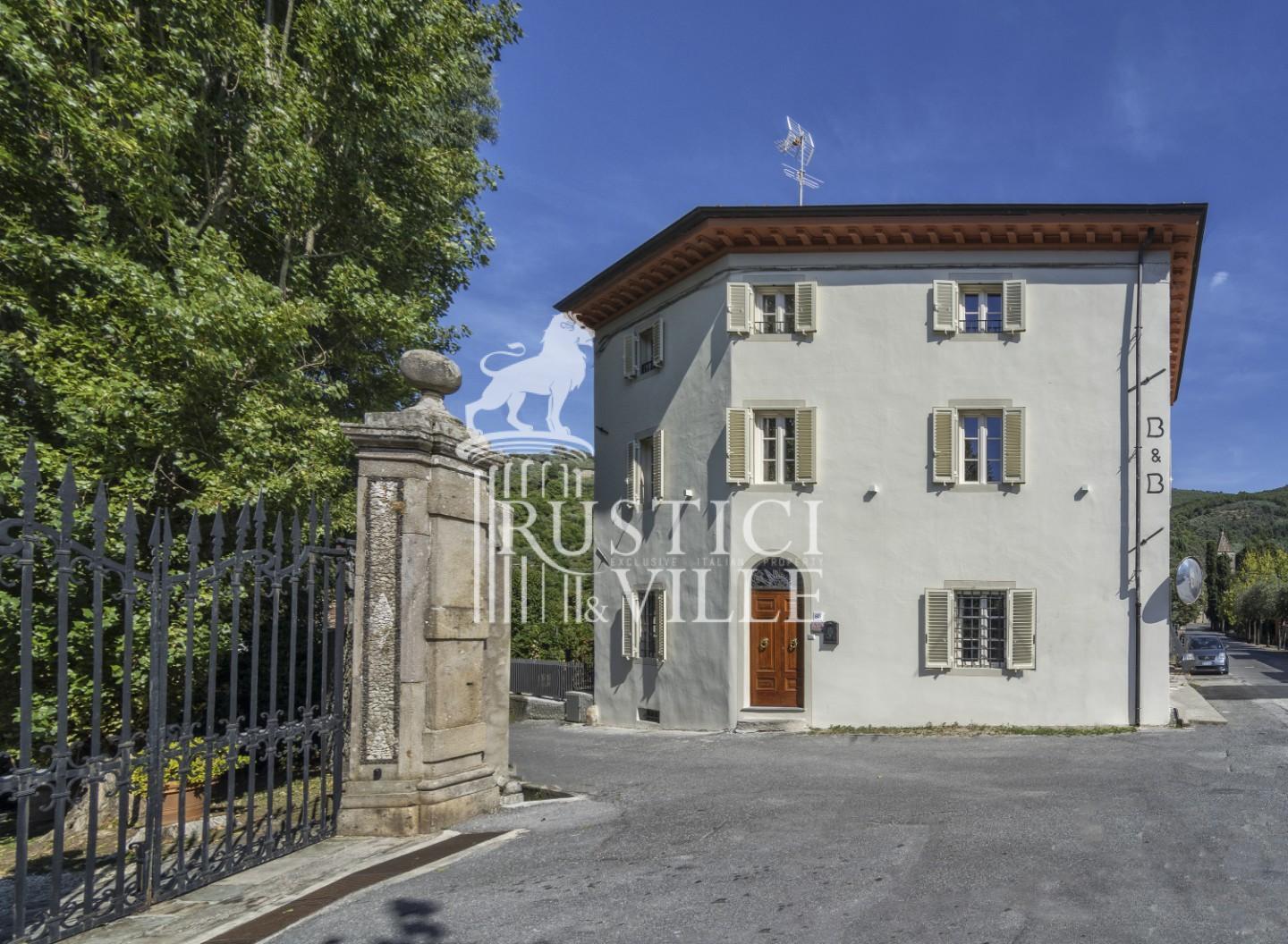 Bed&Breakfast on sale to Lucca (Lucca)