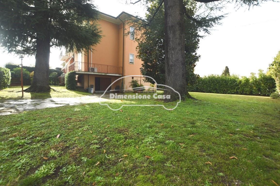 Villetta bifamiliare in vendita a Lucca