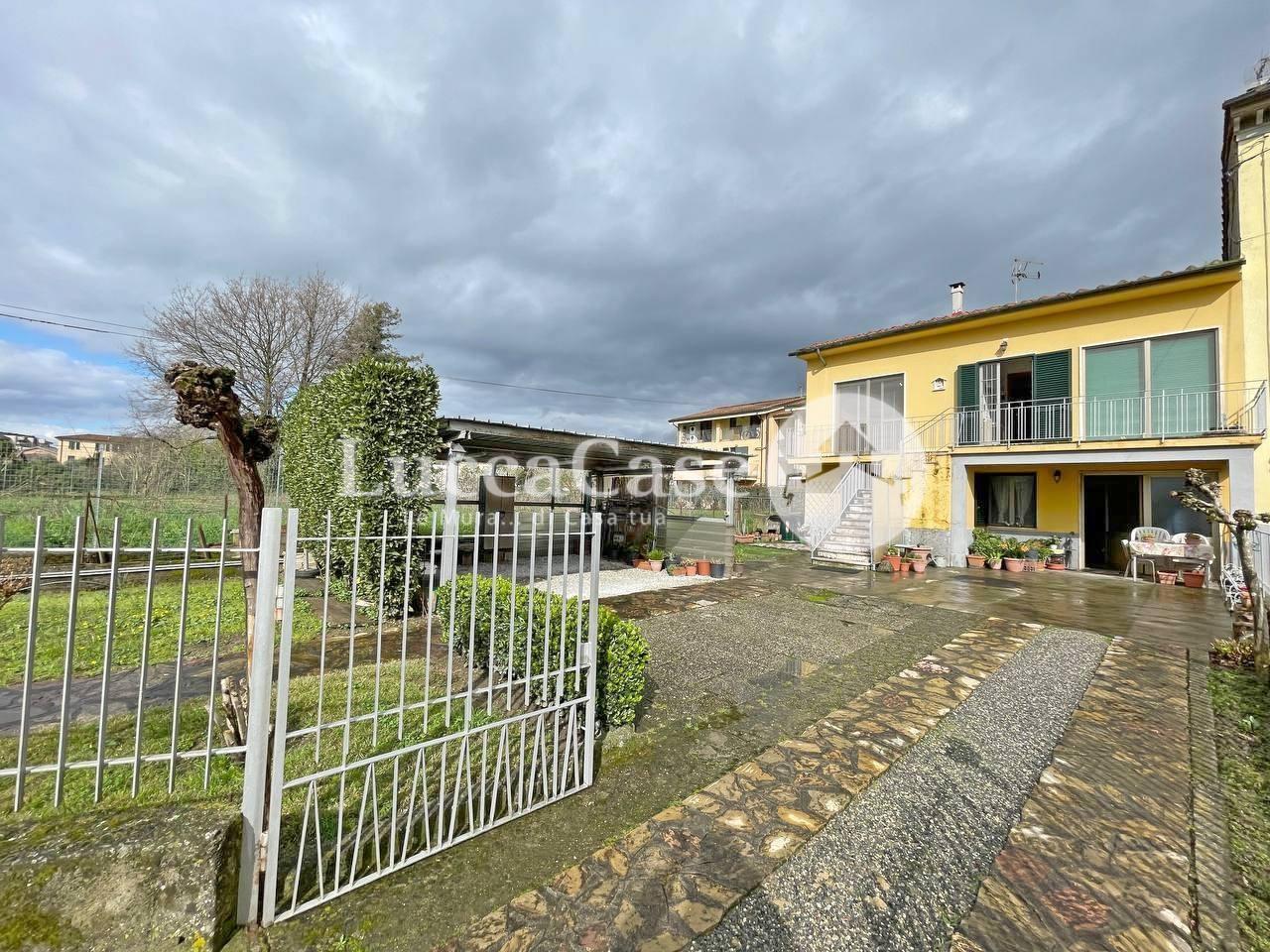 Casa semi-indipendente in vendita a Santissima Annunziata, Lucca (LU)