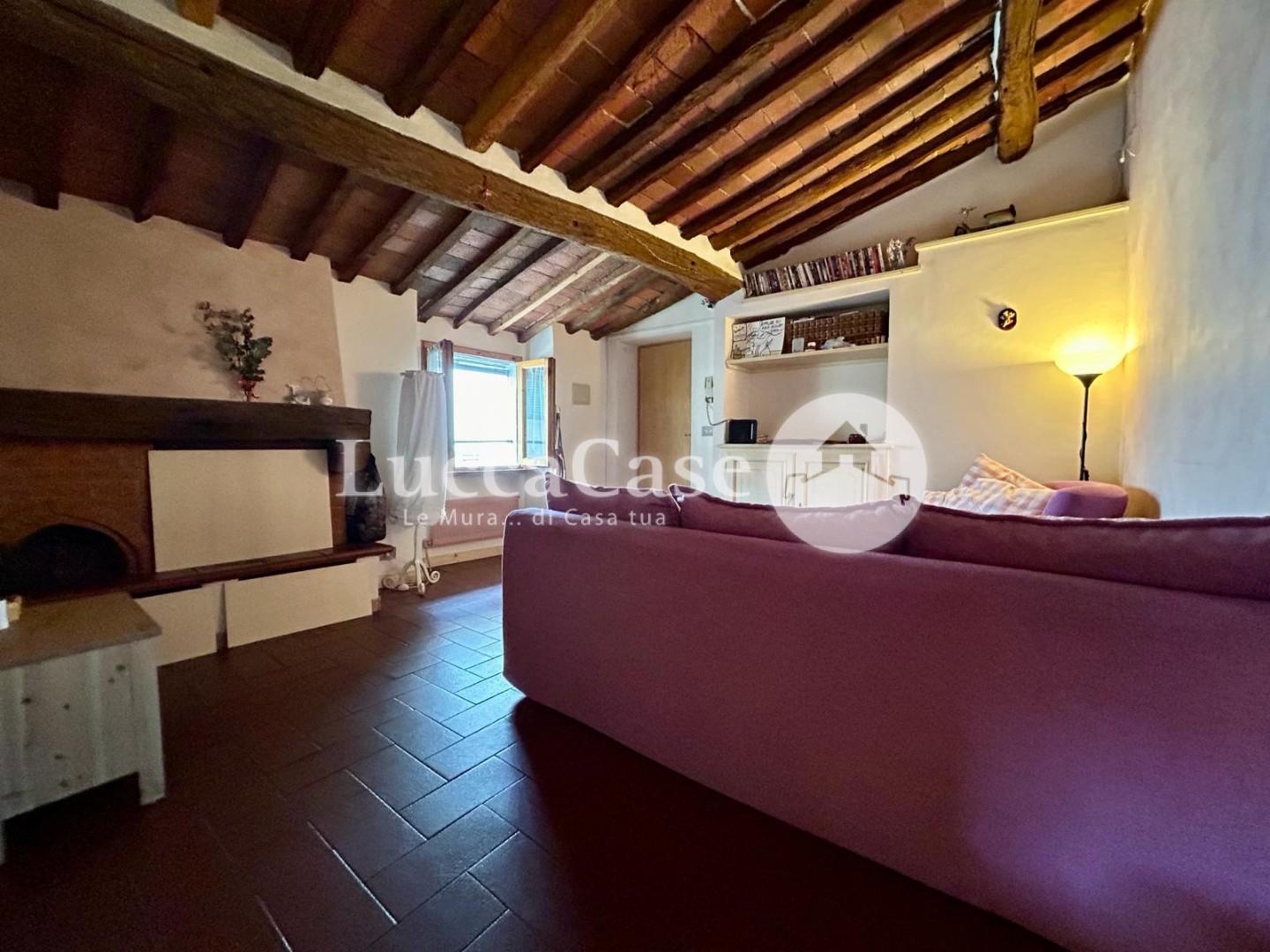 Apartment for sale in Pescia (PT)