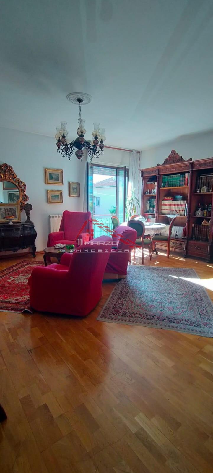 Appartamento in vendita a Migliarina, Viareggio (LU)
