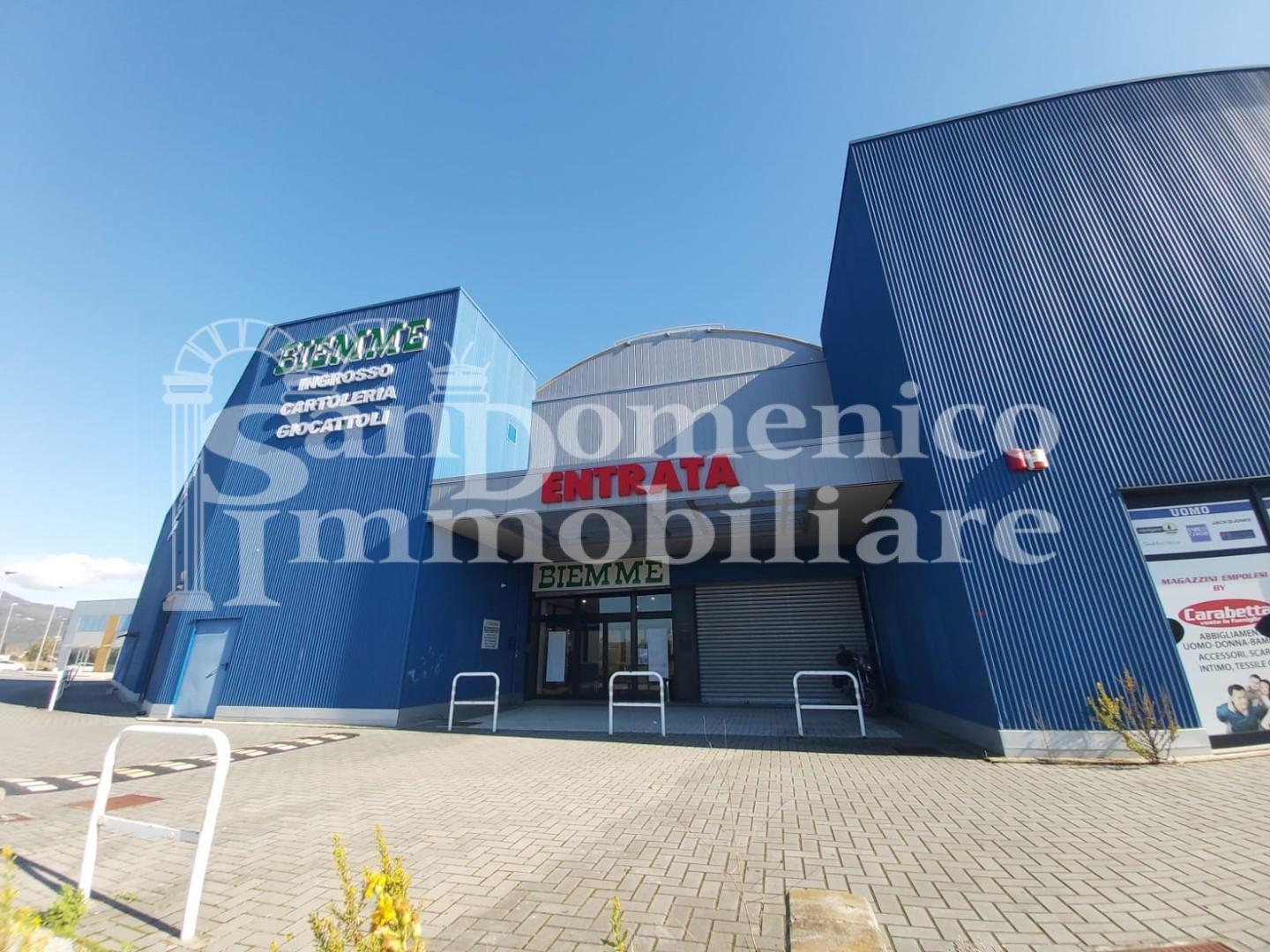 Commercial depot for sale in Cascina (PI)