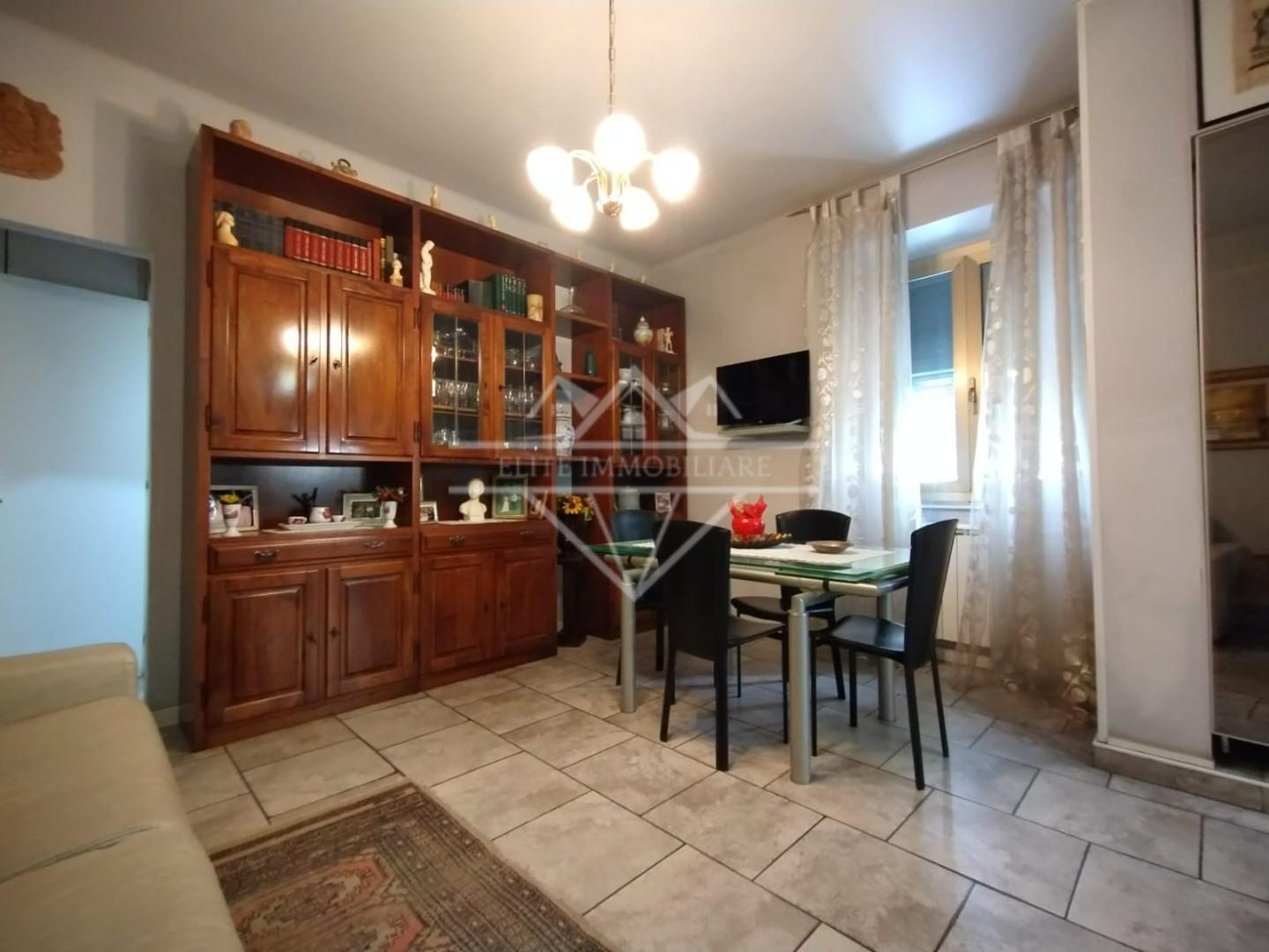 Appartamento in vendita a Marina Di Carrara, Carrara (MS)