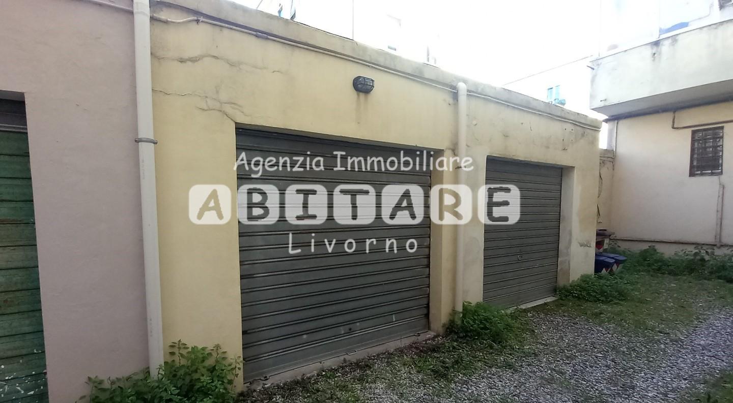 Garage in vendita a Livorno