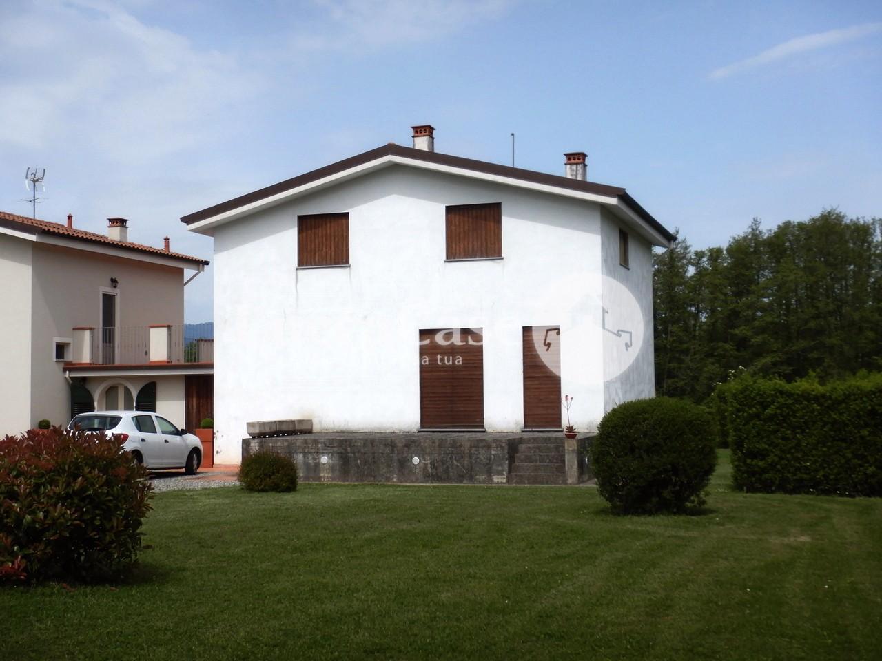 Villa in vendita, rif. E111Z