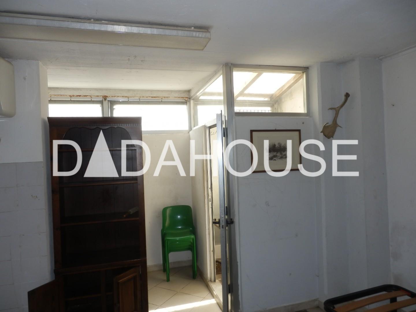 Warehouse for sale in Pisa