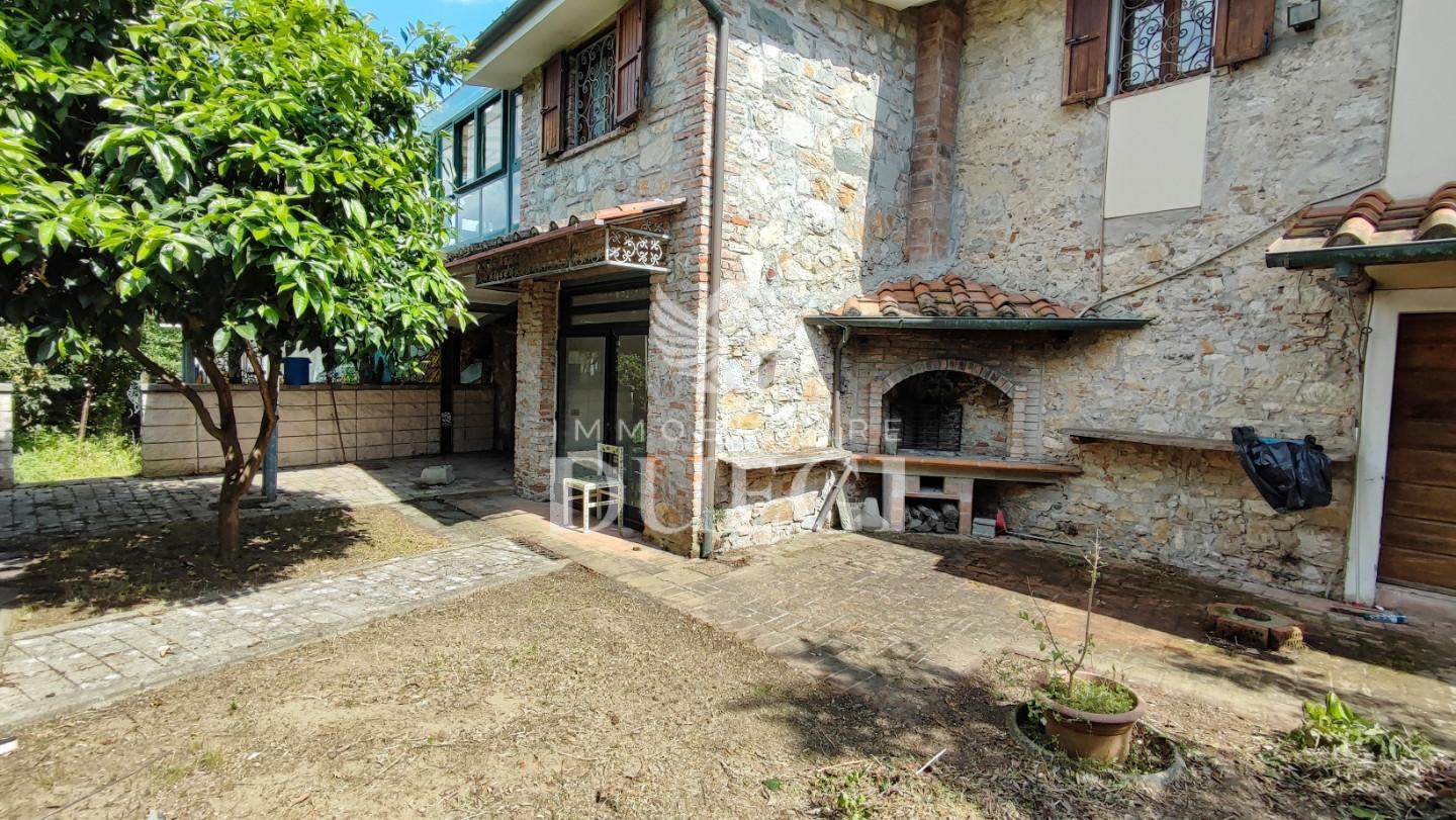Villa in vendita a Viareggio (LU)