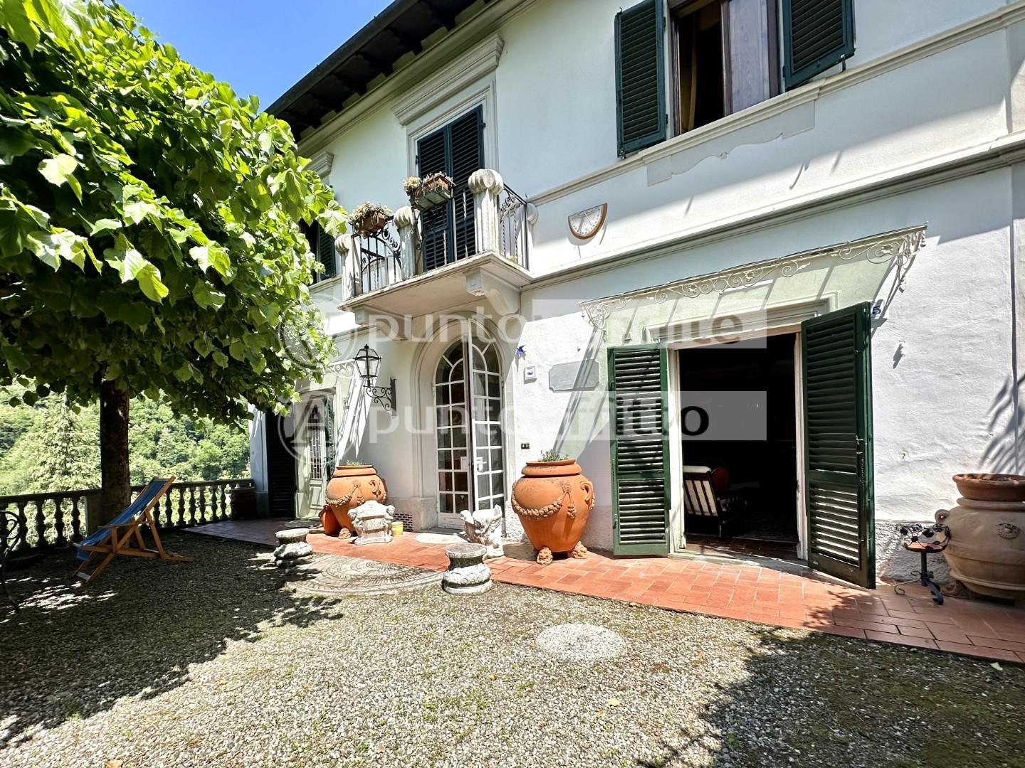 Villa in vendita a Bagni di Lucca (LU)
