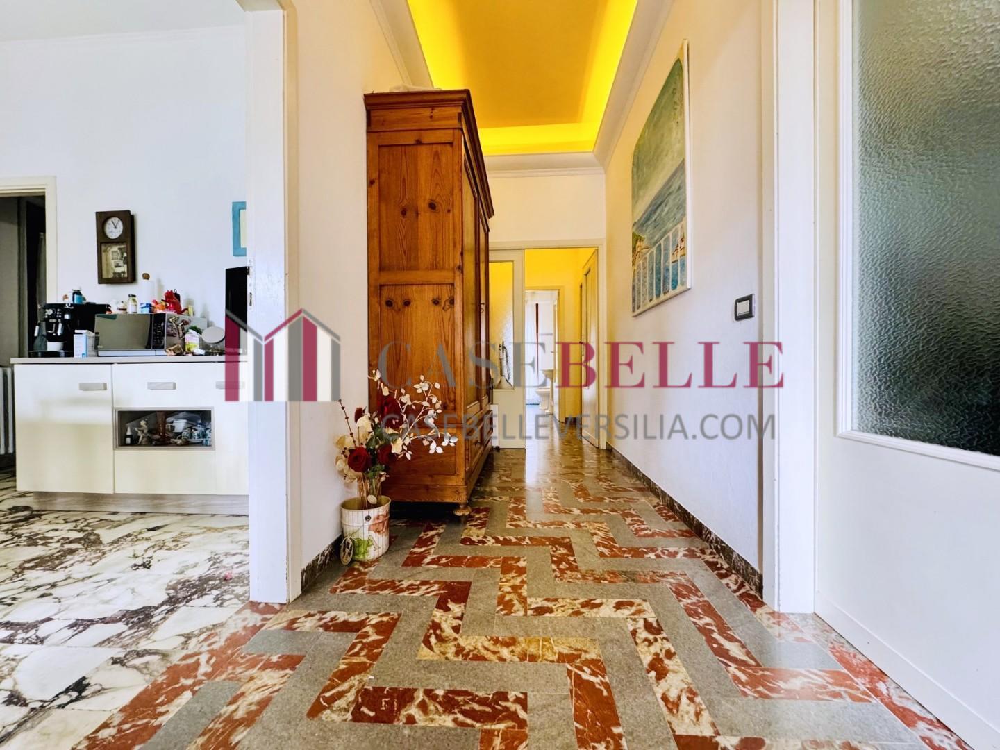 casa semindipendente - Pietrasanta