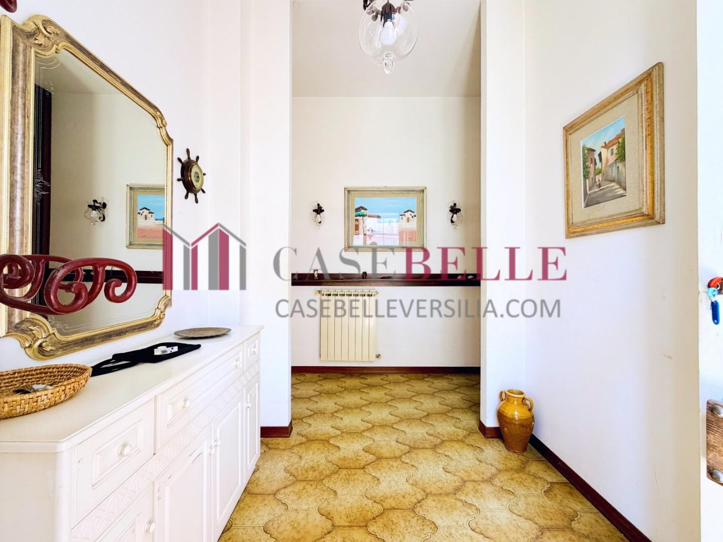casa semindipendente - Camaiore