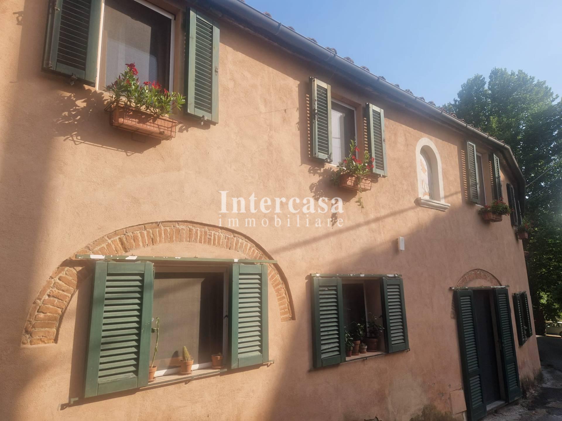 Rustico in vendita a Calci (PI)