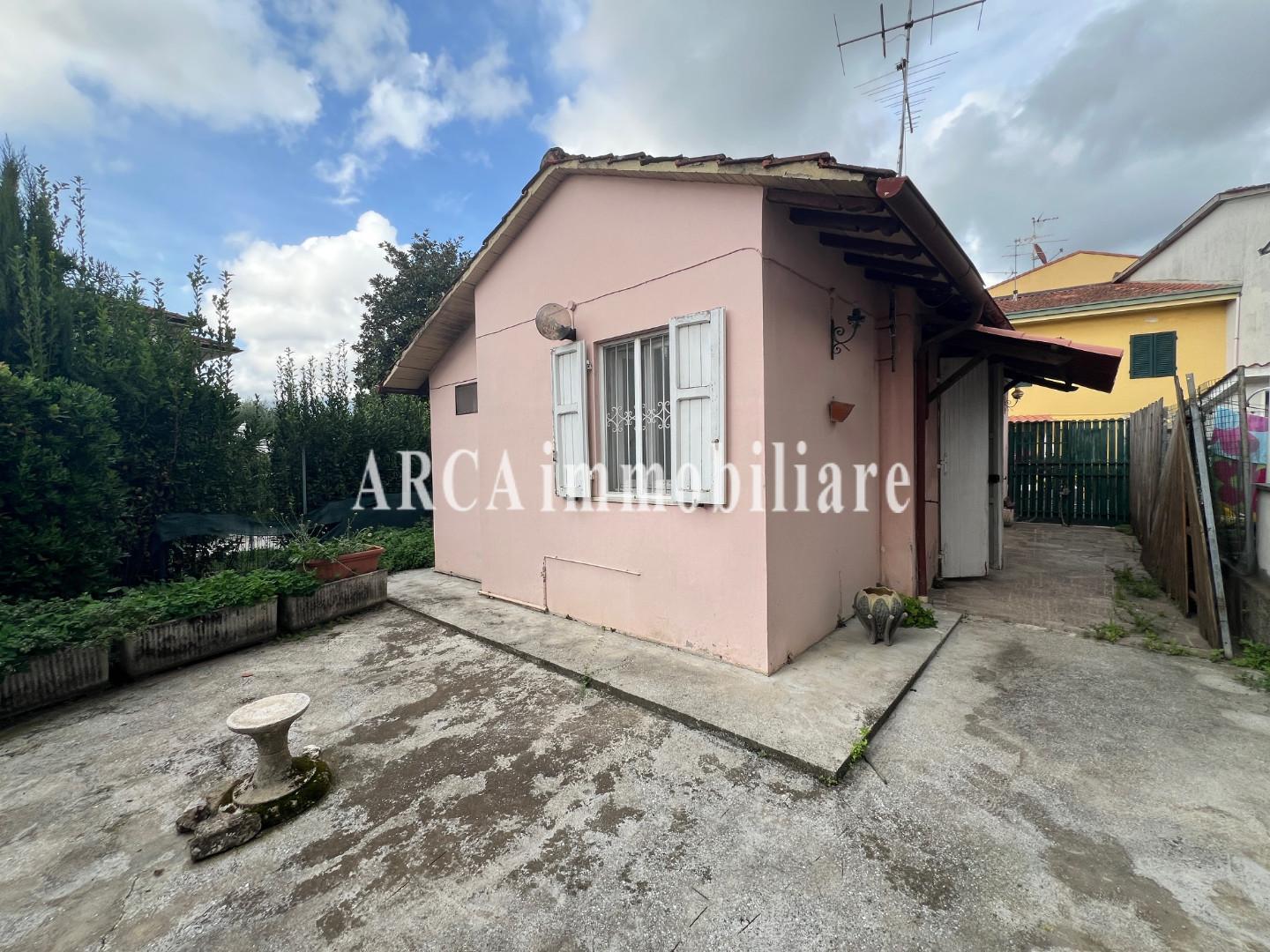 Casa indipendente in vendita a Piano Di Mommio, Massarosa (LU)