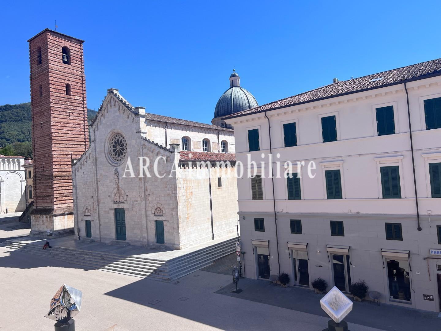 Fondo commerciale in 1 a Pietrasanta (LU)
