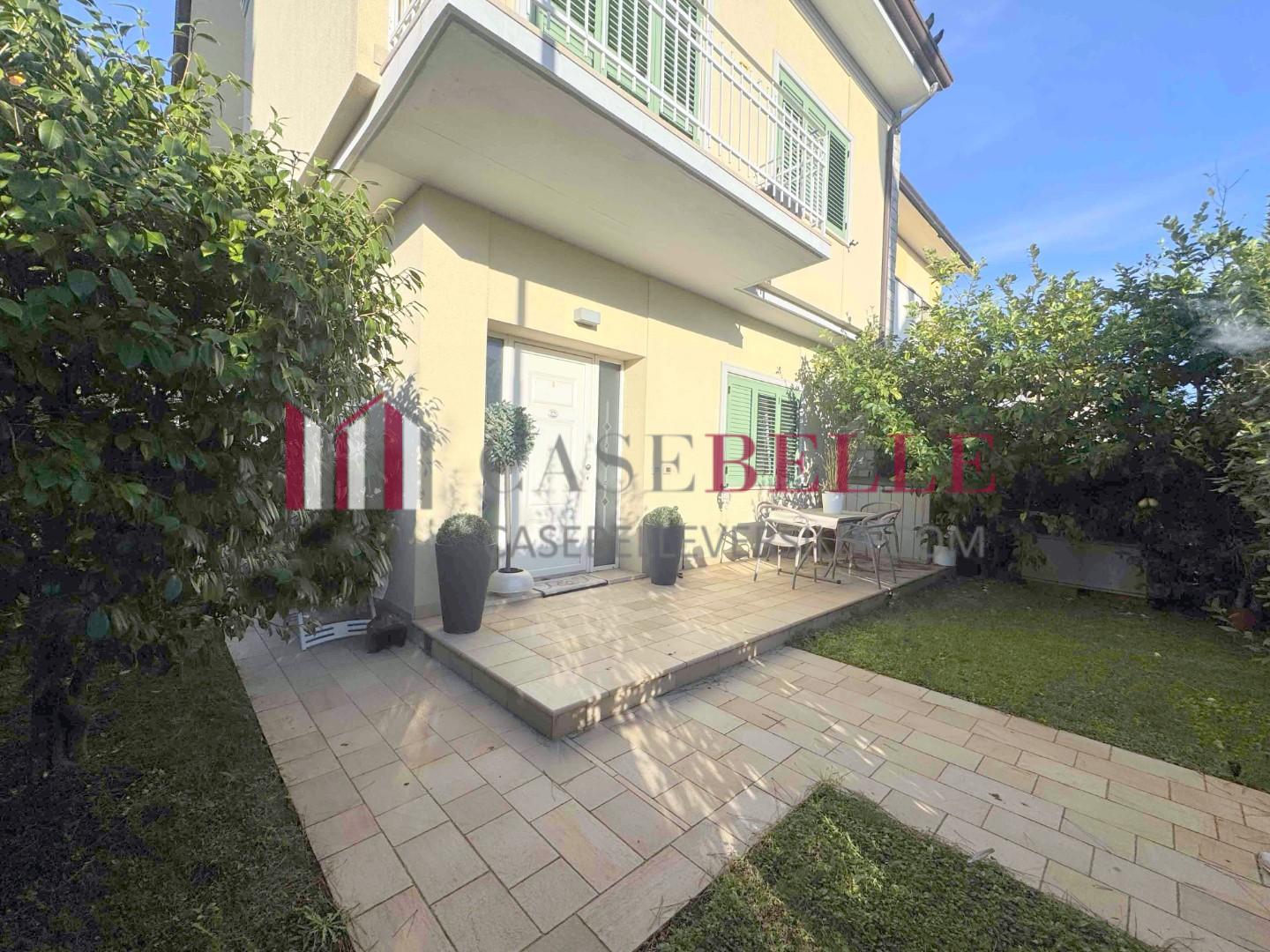 villetta bifamiliare - Camaiore