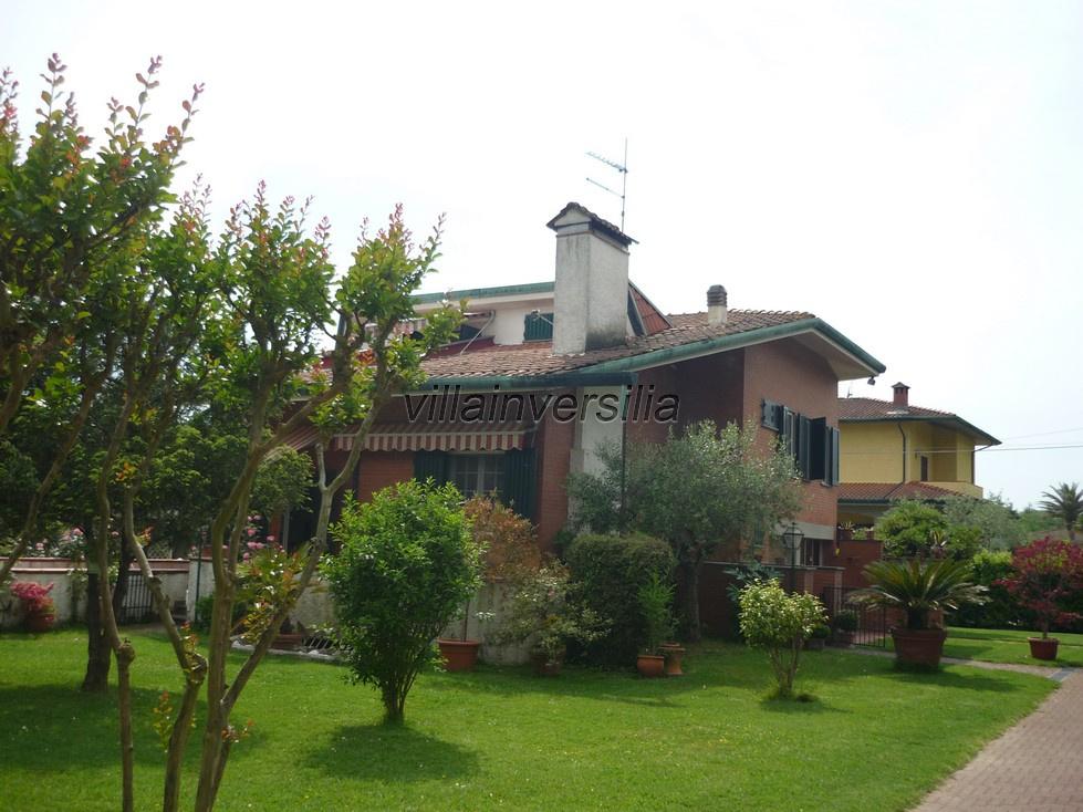 Villa singola a Montignoso