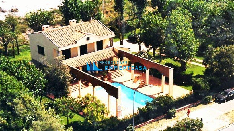 Villa in affitto vacanze a Montignoso (MS)