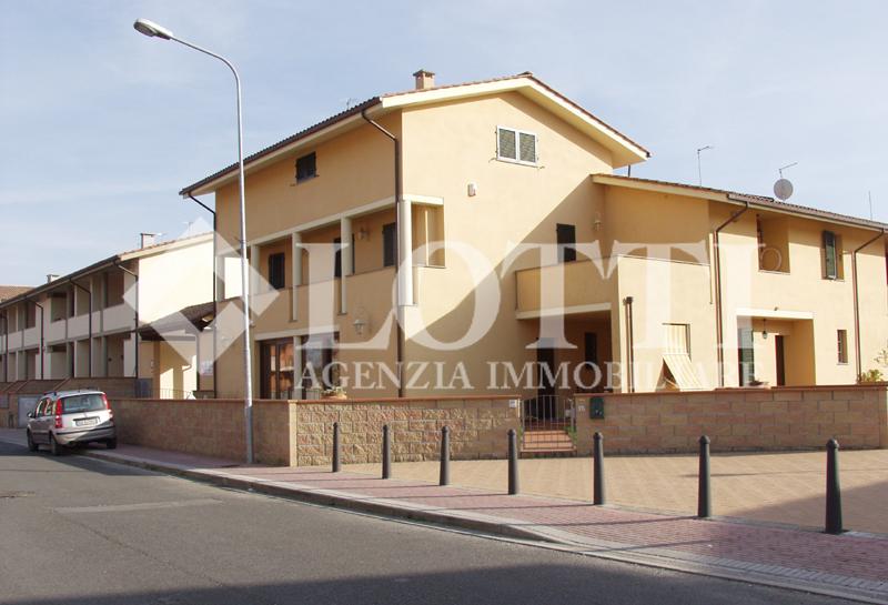 Terraced house for sale in Bientina (PI)