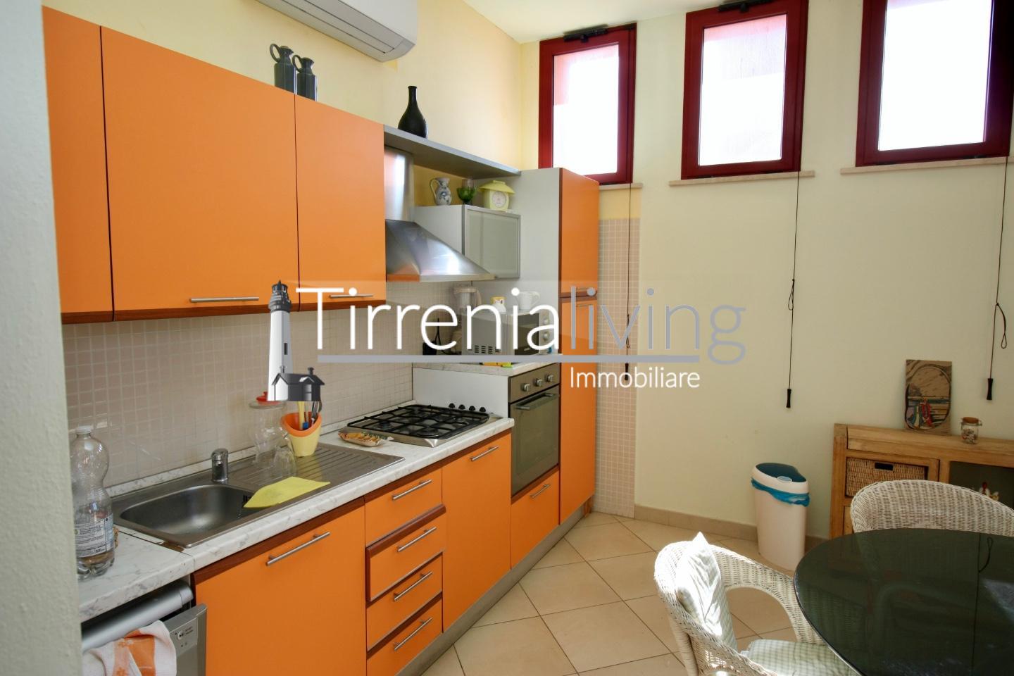 Apartment for holiday rentals, ref. A-517