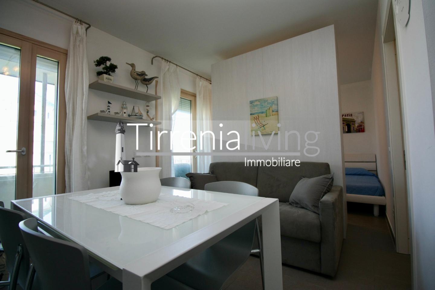 Apartment for holiday rentals, ref. A-526