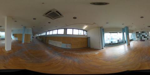 Locale comm.le/Fondo in affitto commerciale a Empoli (FI)