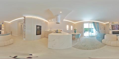 Porzione di casa in vendita a Lido Di Camaiore, Camaiore (LU)